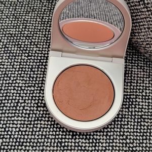 Rose Inc Delphine Blush Compact